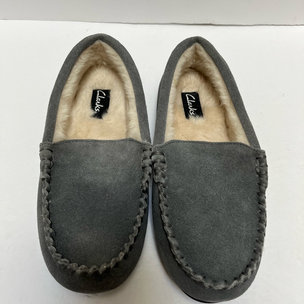 Clarks Womens Suede Moccasin Slippers Pewter Size 8
